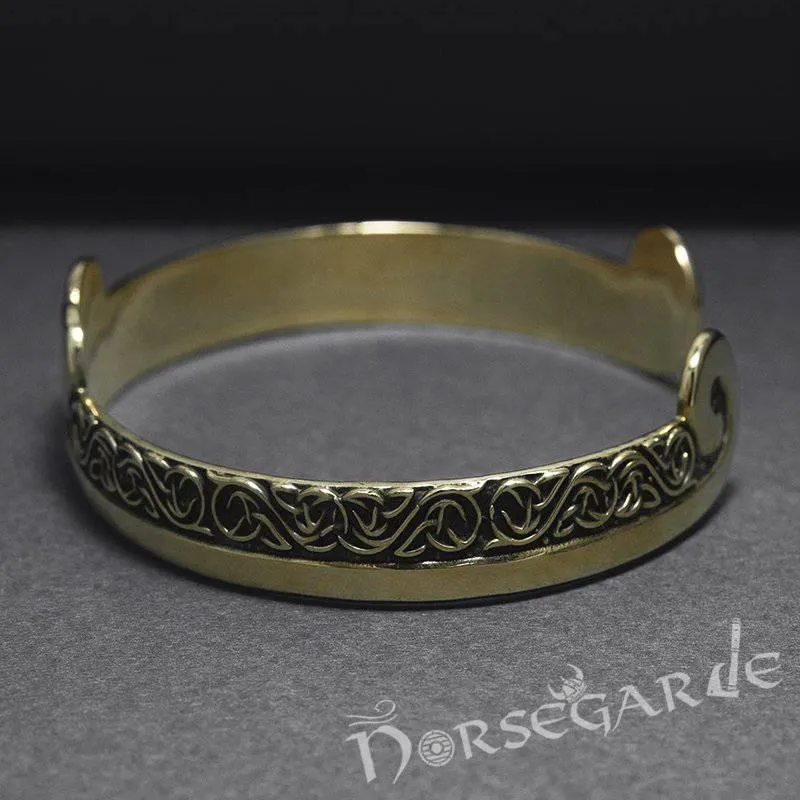 Handcrafted Floral Pattern Arm Ring - Bronze