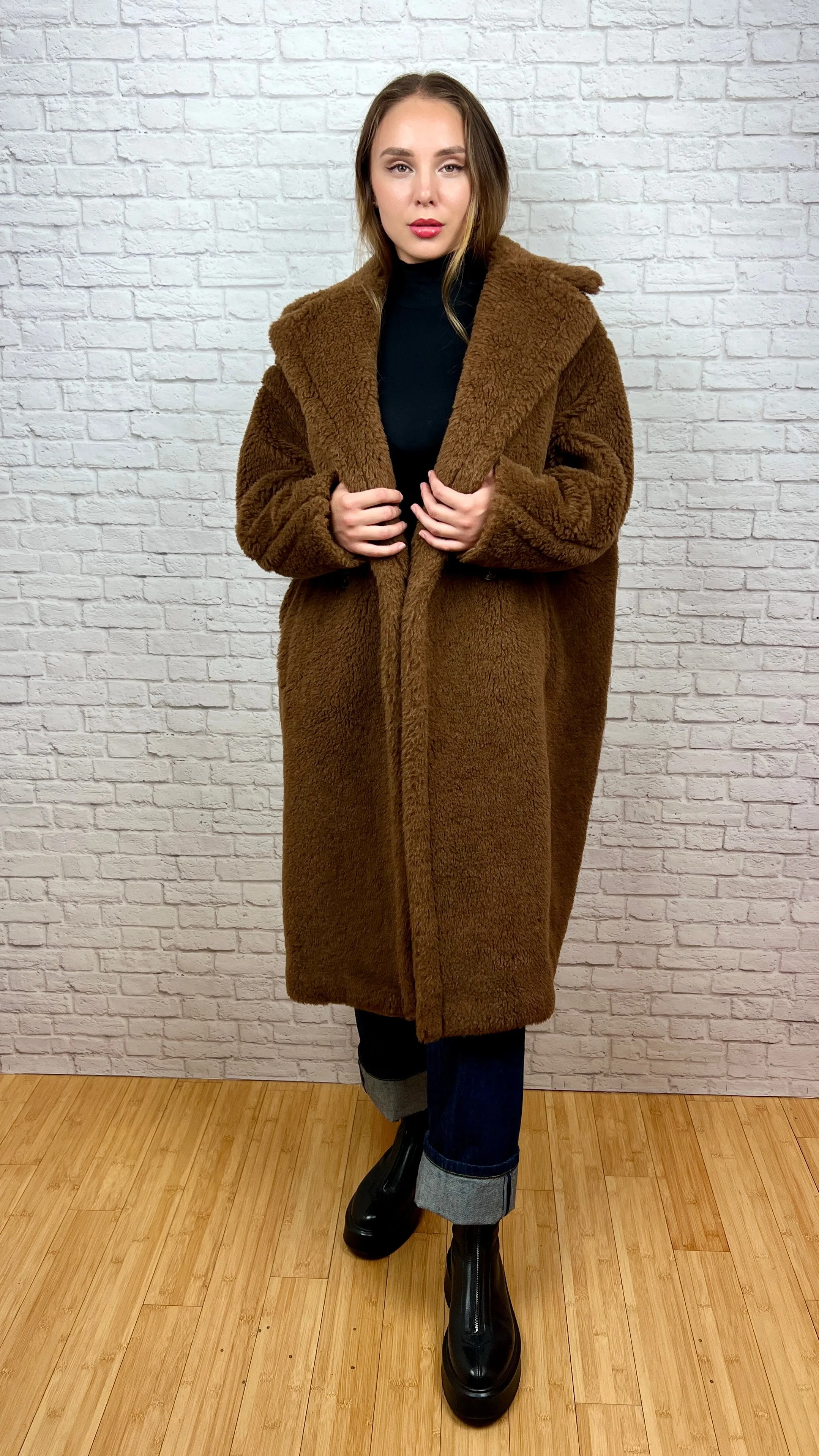 Max Mara Teddy Bear Icon In Alpaca, Wool, and Silk coat, Size Small, Brown