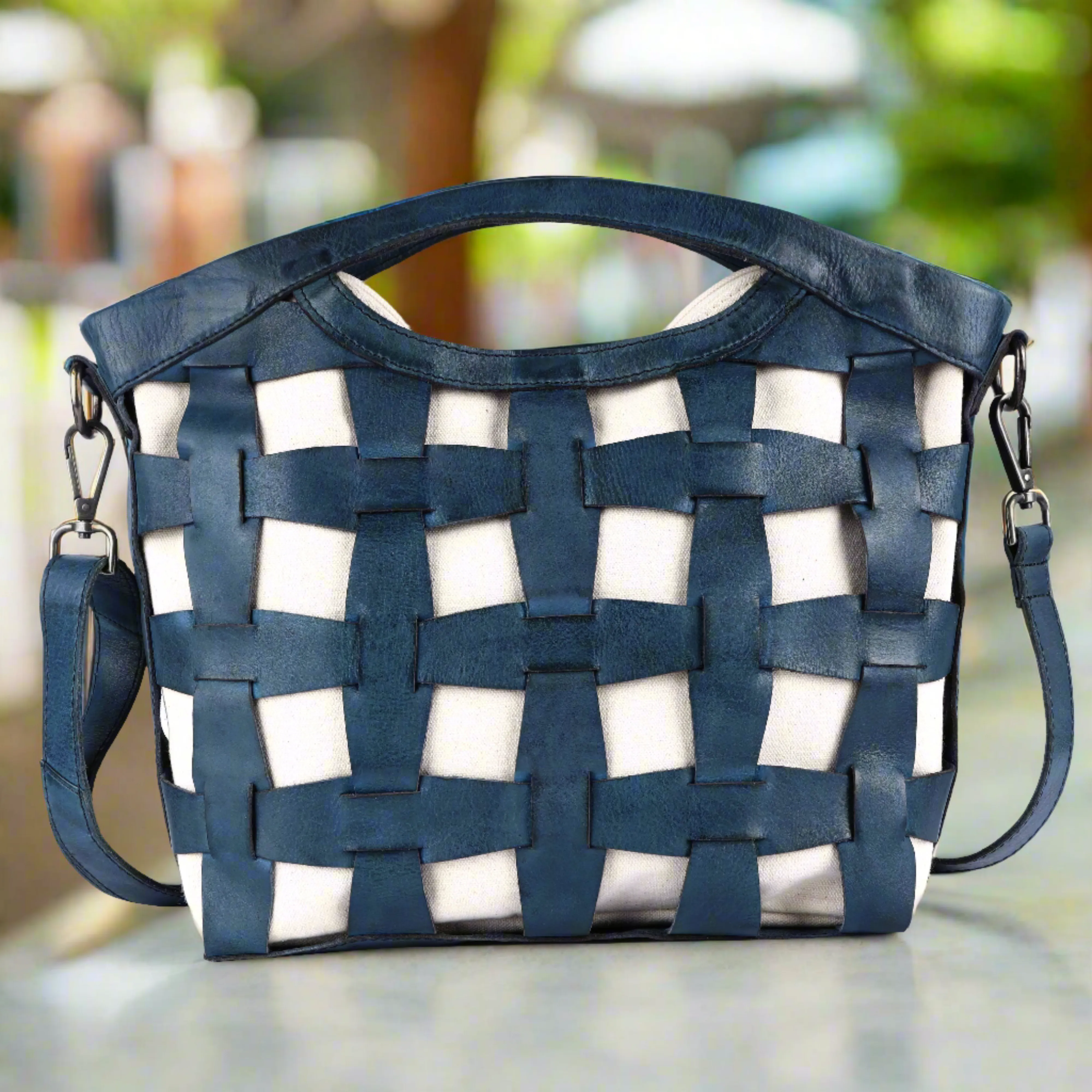 Prado Crossbody